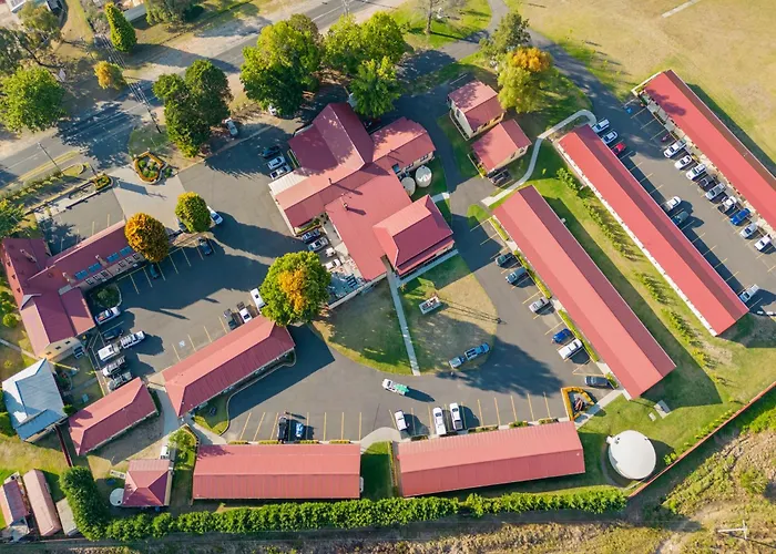Black Gold Motel